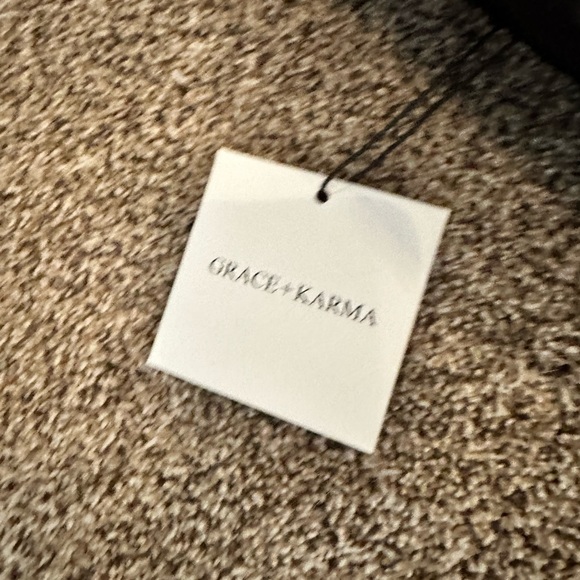 2- brand new puffy vests - Picture 8 of 8